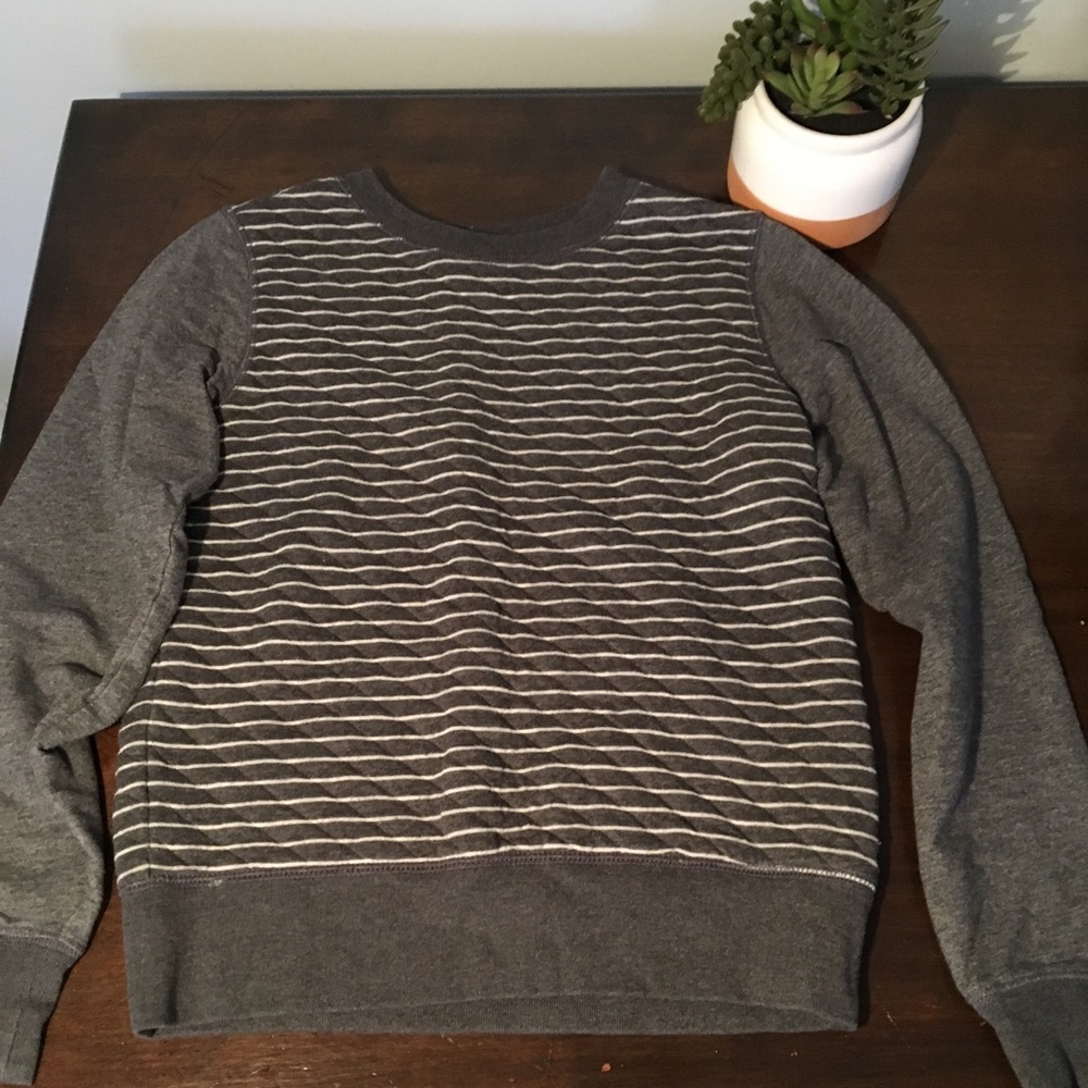 Gap pullover sweatshirt without hood